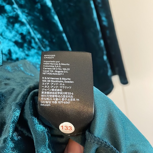 H&M Divided Green Velvet Sleeveless Midi Low Back Dress Size 6 - Picture 9 of 10